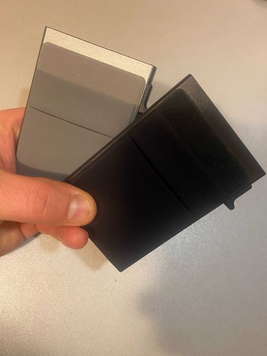 Portofele/Card Holderuri Noi / Ultra Slim si Minimalist