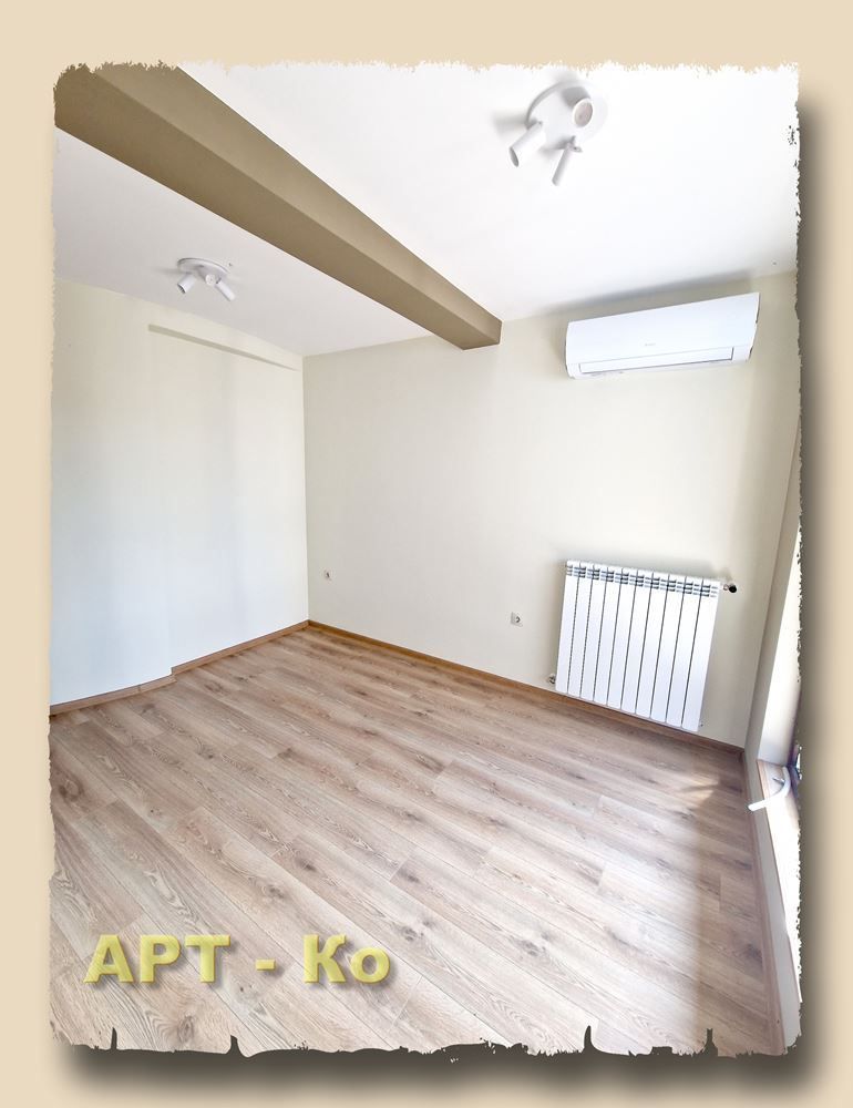 Дава се под наем Офис в Перник, Център - 80 кв.м за 409 € - Снимка #11