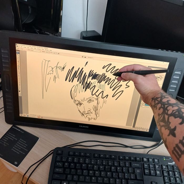 Tableta Grafica LCD Huion Kamvas Pro pen 22 . 48x27 cm . 55 cm diag