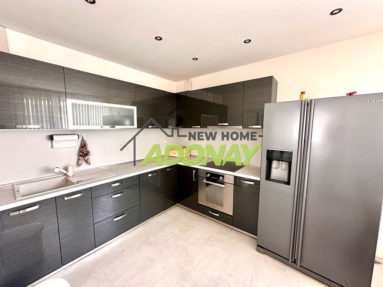 Продава се Къща в Стамболийски - 407 кв.м за 627 €/кв.м - Снимка #3