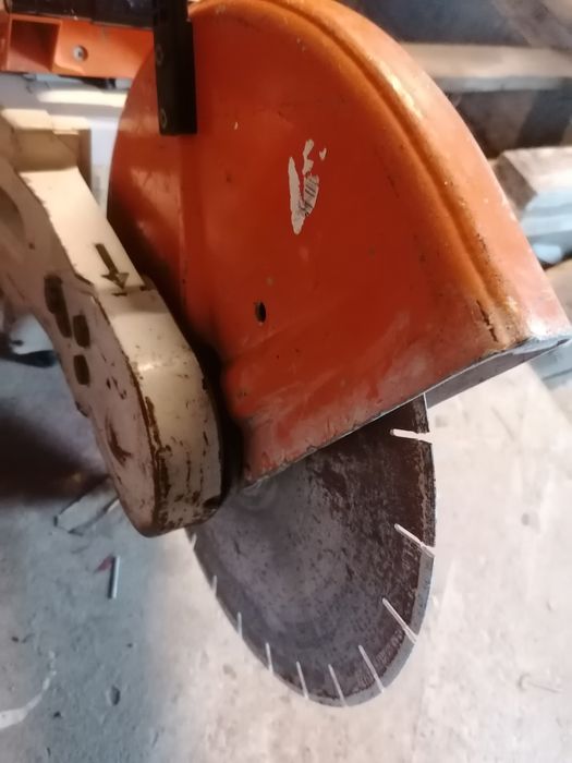 Drujba de beton și metal Sthil