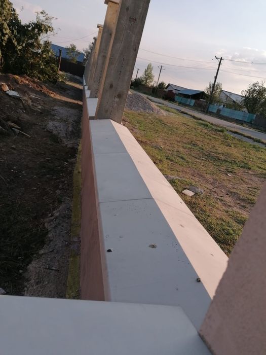 Pălării gard beton