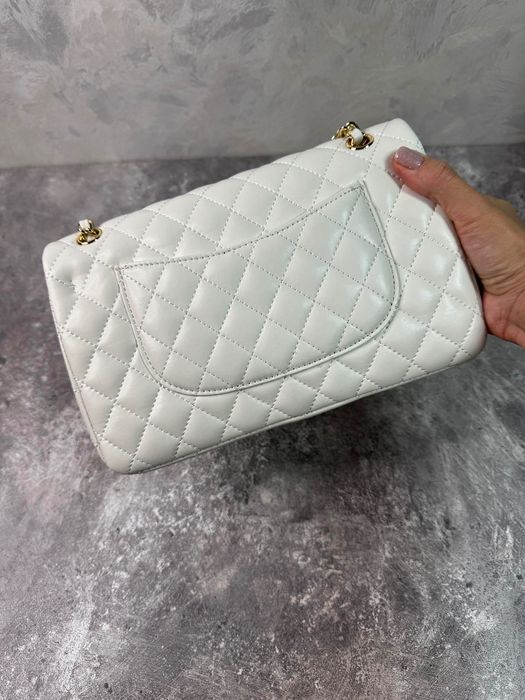 Нова чанта chanel бяла