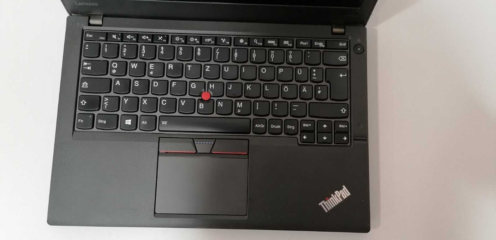 Лаптоп Lenovo ThinkPad X260 i5