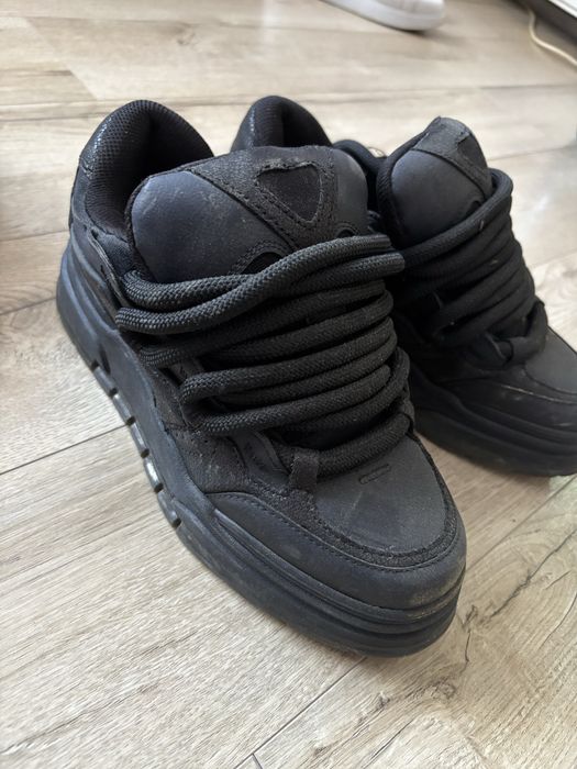 Vand adidasu , marimea 40, pret negociabil