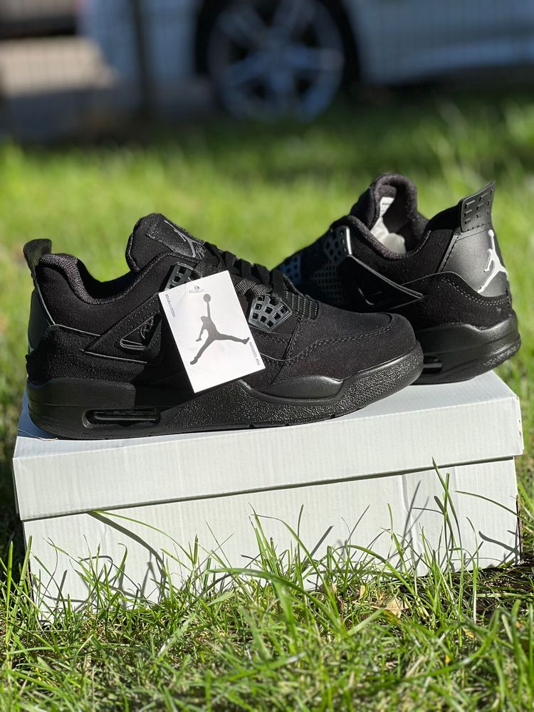 Adidasi Jordan 4 Black Cat
