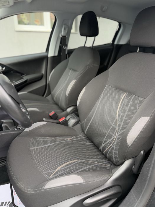 Peugeot 208 Automat Diesel Euro 5