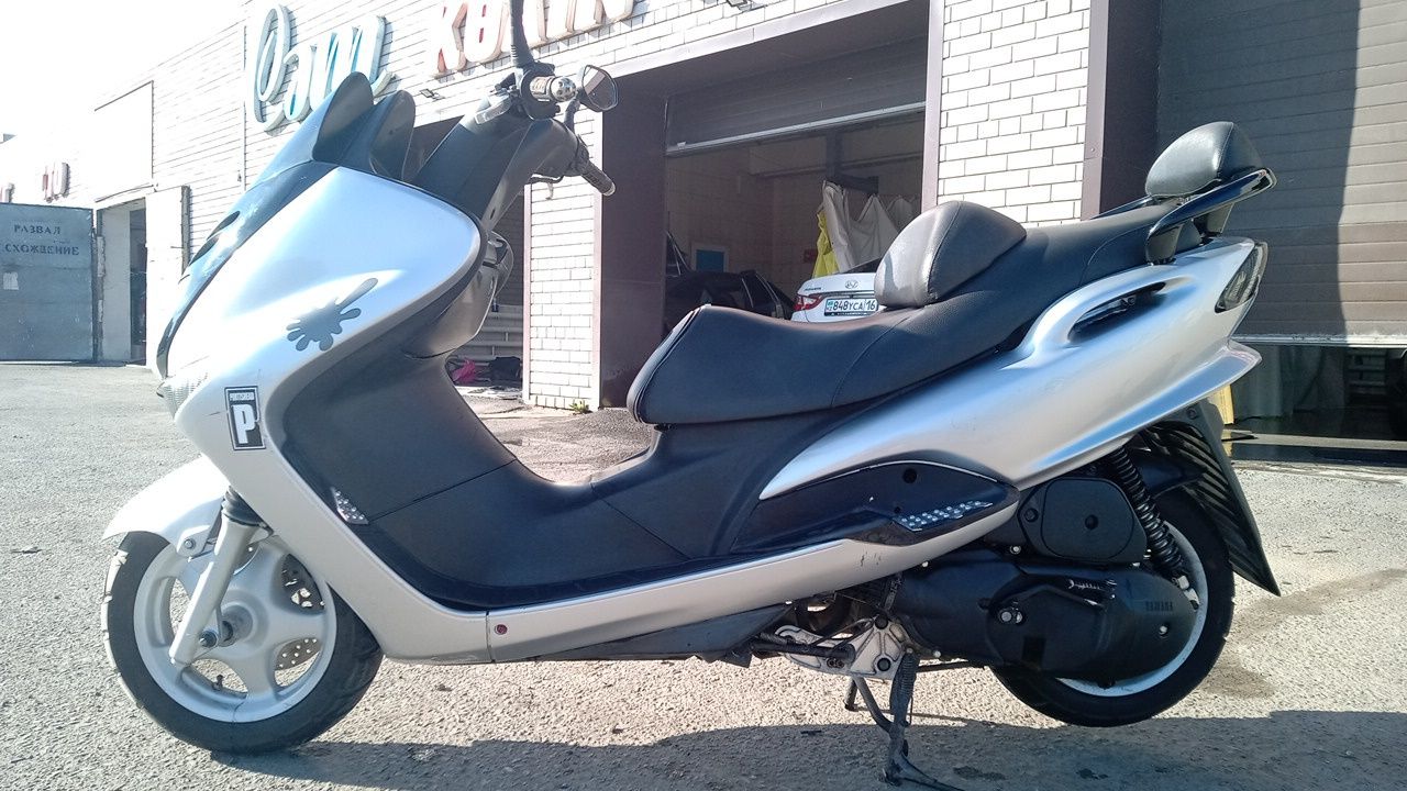 Продам макси скутер Yamaha Mages try 125.