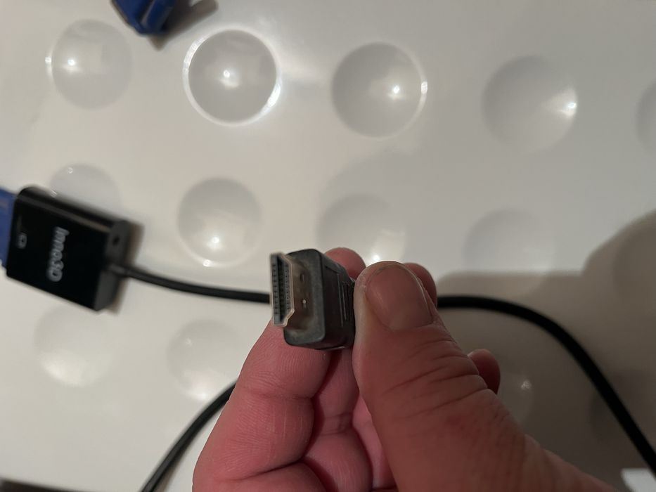 Продаю монитор на компьютер