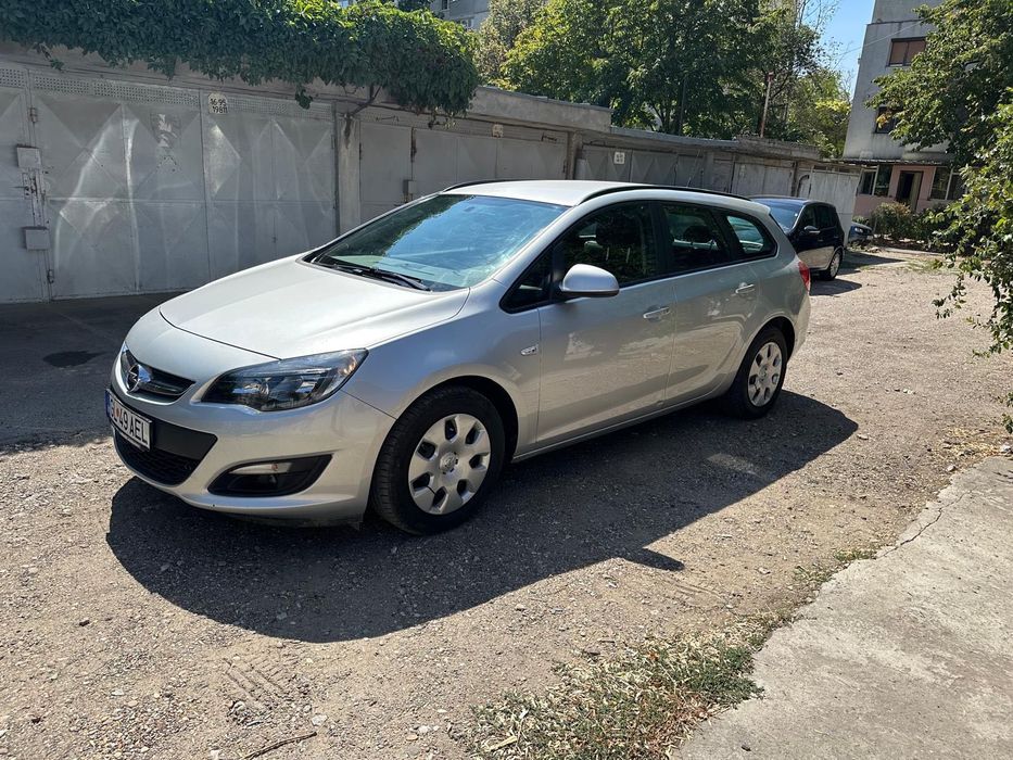 Opel Astra J 1.6 benzina