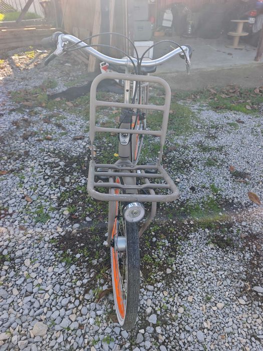 Продавам Колело Газела