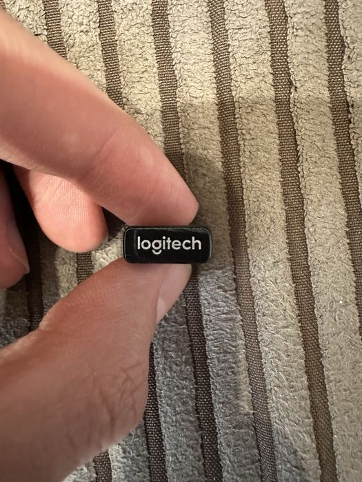 Безшумна мишка Logitech