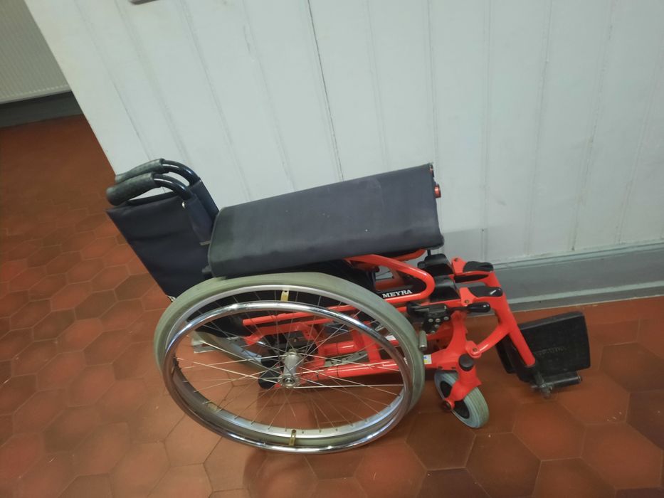Căruț pentru persoane cu Handicap