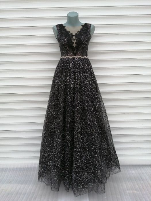 Бална рокля,бутикова рокля с кристали