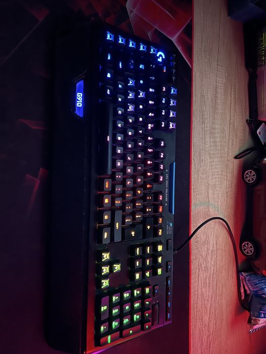 Tastatura RGB Gaming Logitech G910 stare foarte buna !