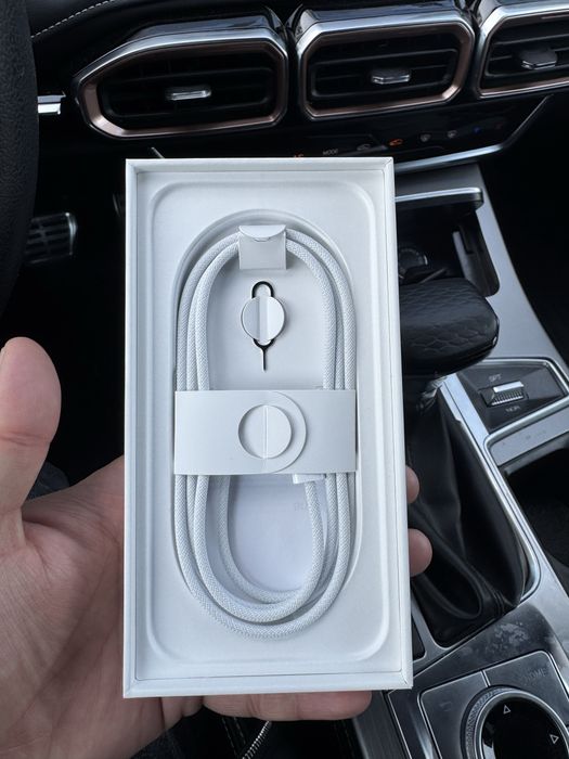 Iphone 16e новый