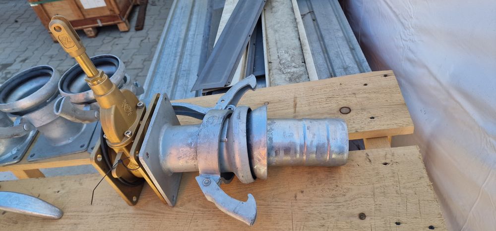 Robinet 4 toli cu flanșe mufa tata mama 4 toli import Italia preț 1150