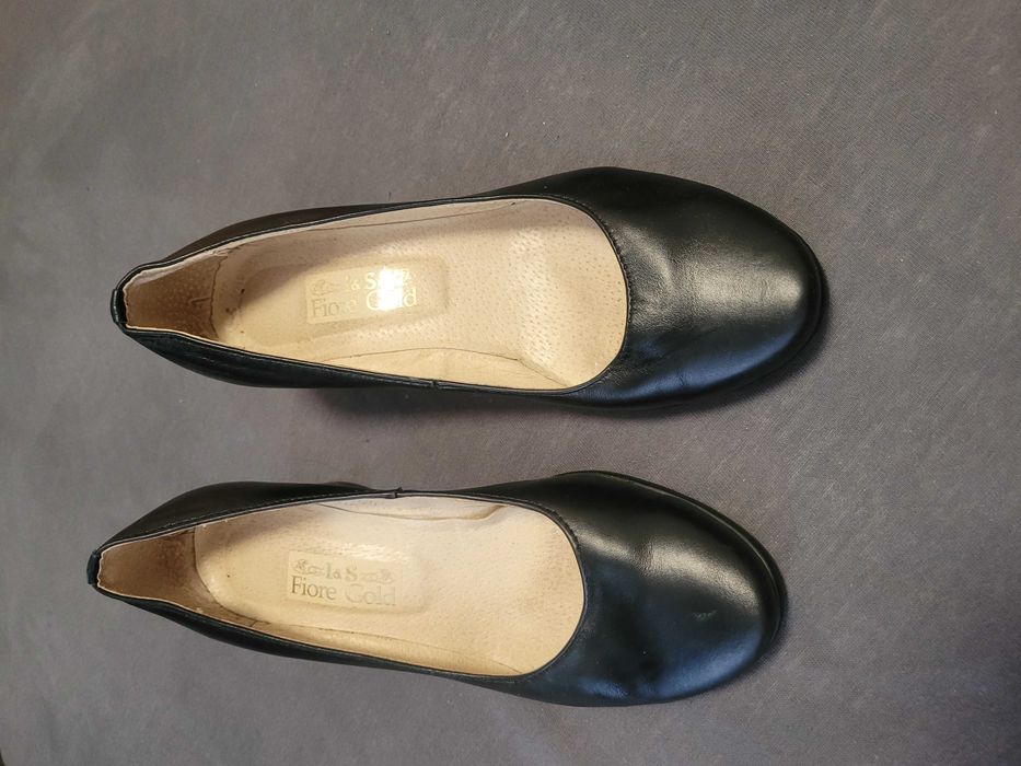 Кожени черни  обувки