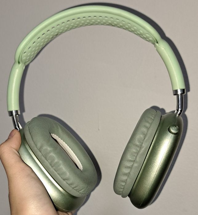 Bluetooth-наушники в стиле AirPods Max