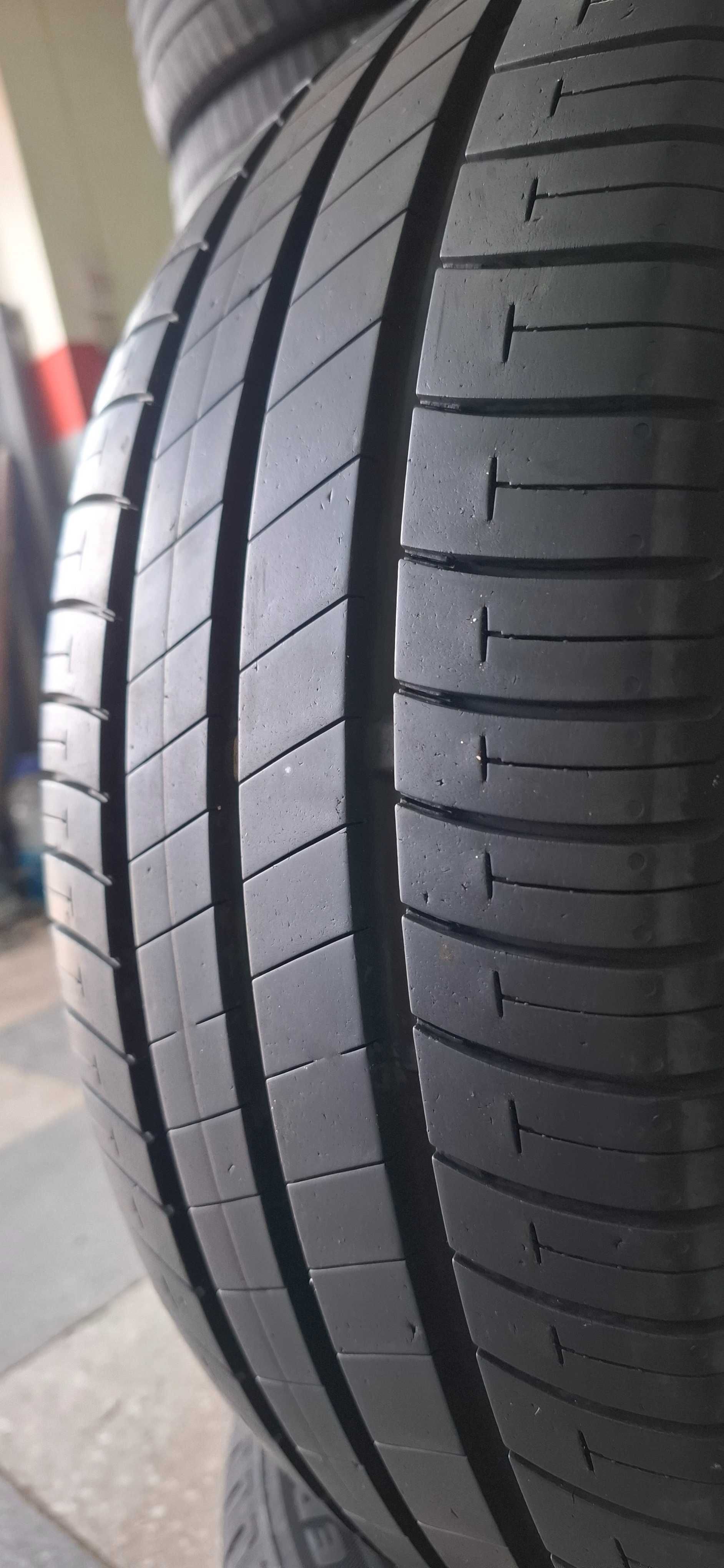 2бр. 205/55/16 Bridgestone 6.5mm грайфер, дот 20г. Безплатен монтаж