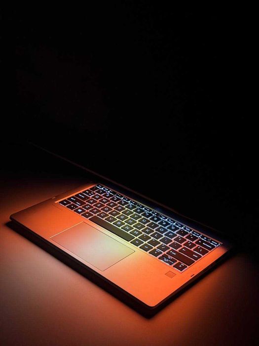 HP ProBook X360
 AMD R7 Pro 5850U = Core i7 11-avlod