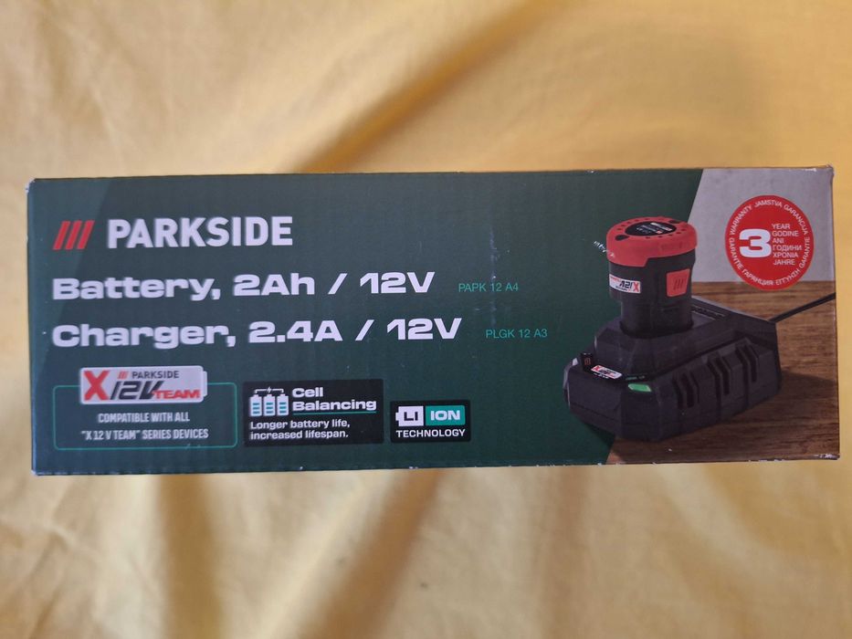 Incarcator  si acumulator  pentru acum Parkside  capac  12V, 2 Ah,