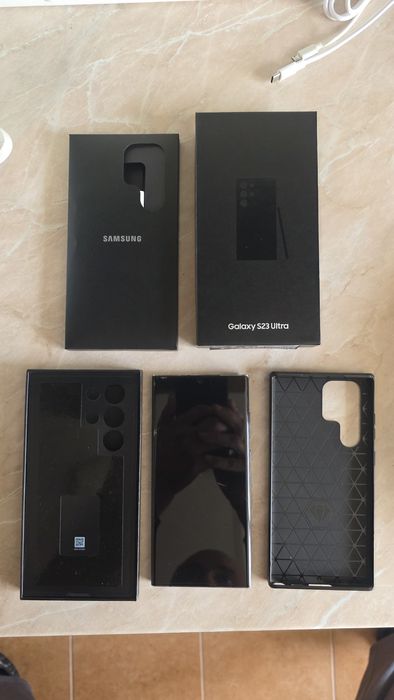 Samsung S 23 Ultra display fisurat !