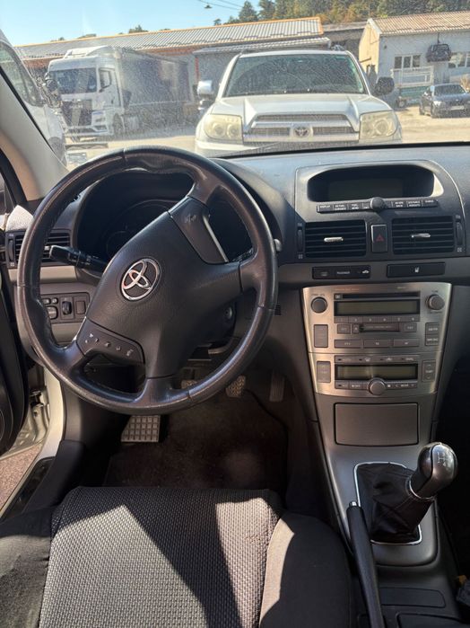 Тойота Авенсис Т25