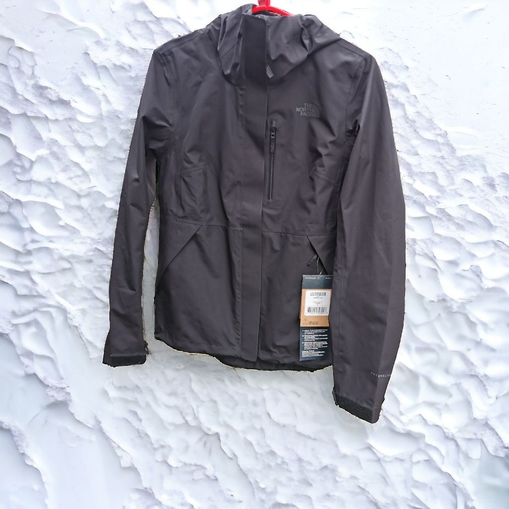 Geacă hardshell nouă The North Face Futurelight S damă