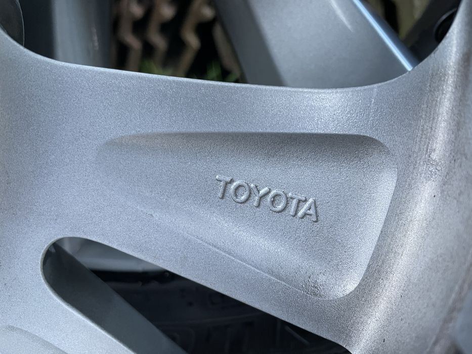Jante Toyota Auris Avensis Corolla 5x114.3 17”