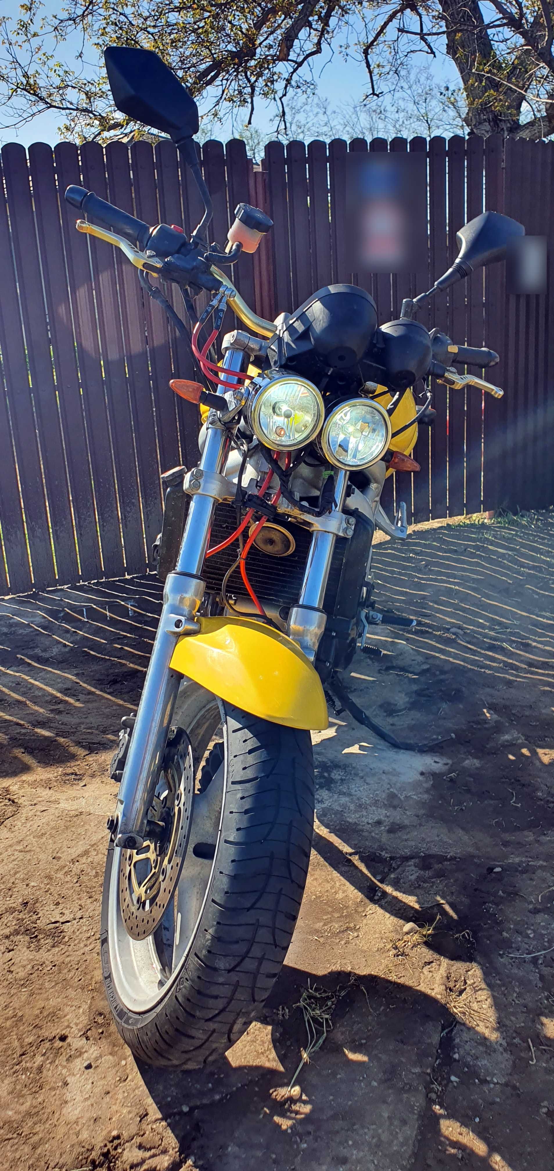 Suzuki SV650 2001
