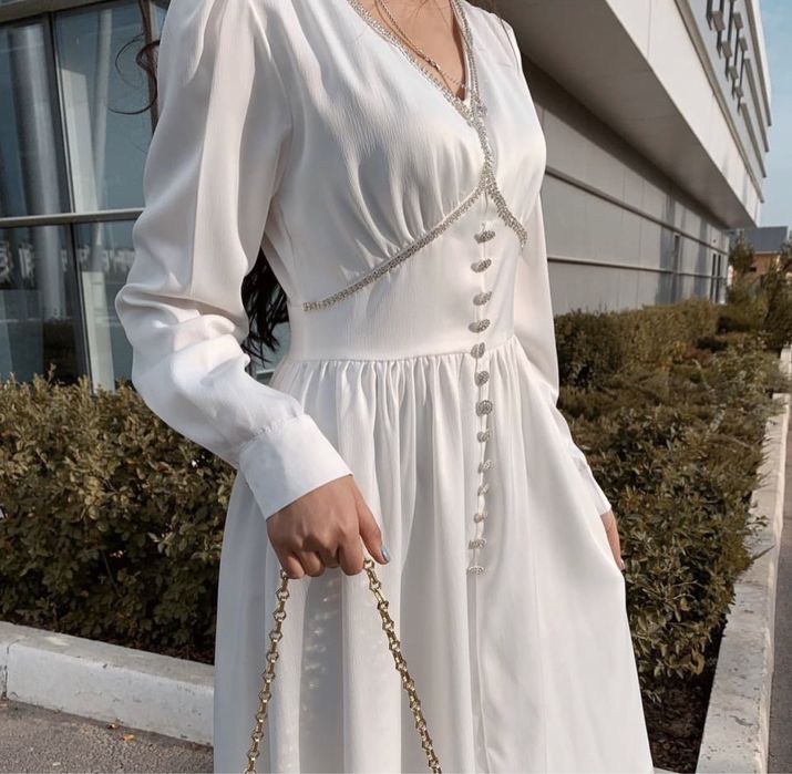 Платья Платья