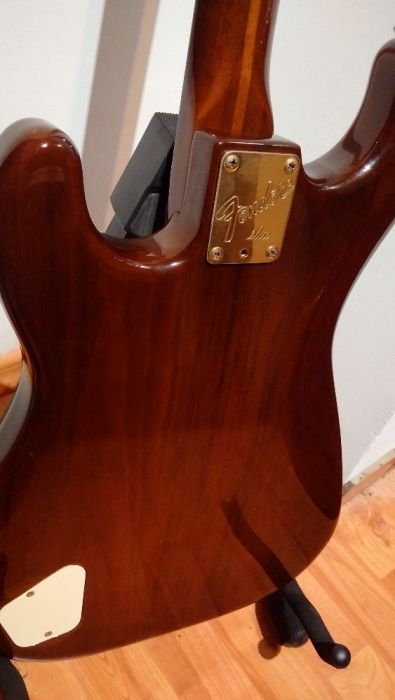 Fender Stratocaster 1983 Walnut Elite