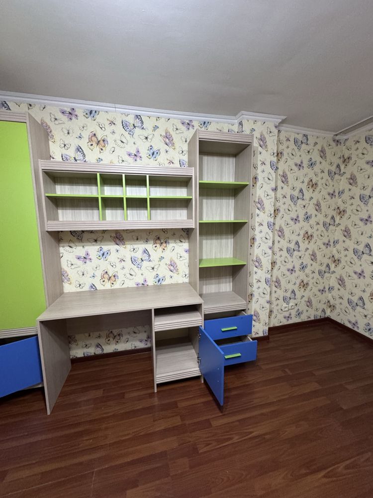 Продам детскую стенку