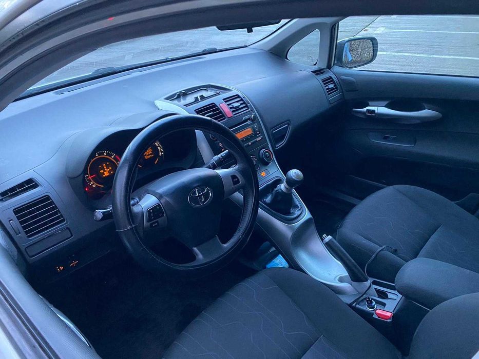 Toyota Auris 1.3 benzina 2012