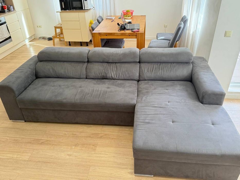 Разтегателен диван