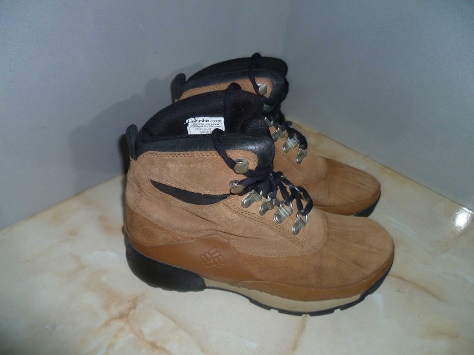 Columbia туристически боти