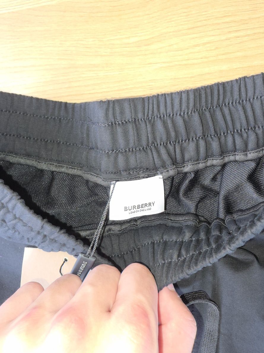 Trening scurt Burberry / Trening Burberry / Pantaloni Burberry