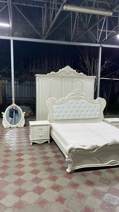 Мебель белая с серебром,производство Китай, натуральное дерево