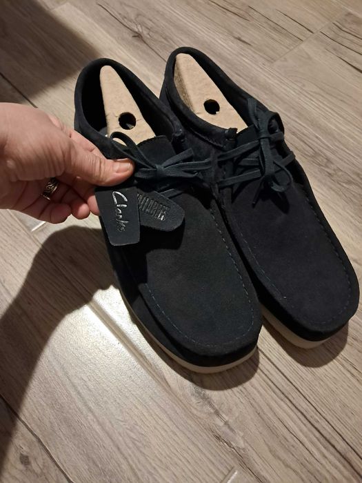 Vând pantofi mocasini Clarks noi, culoarea albastru inchis,,