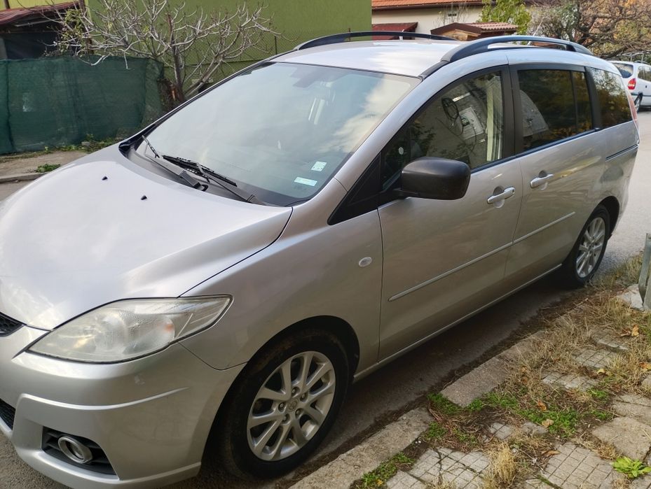 Продавам Мазда 5