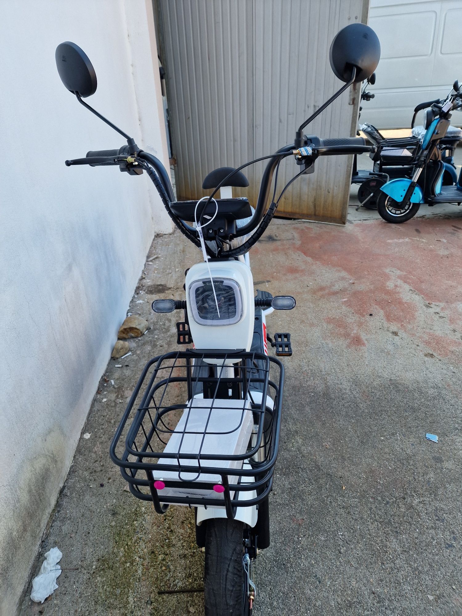 Scuter electric moped bicicleta electrica Cod 006Z