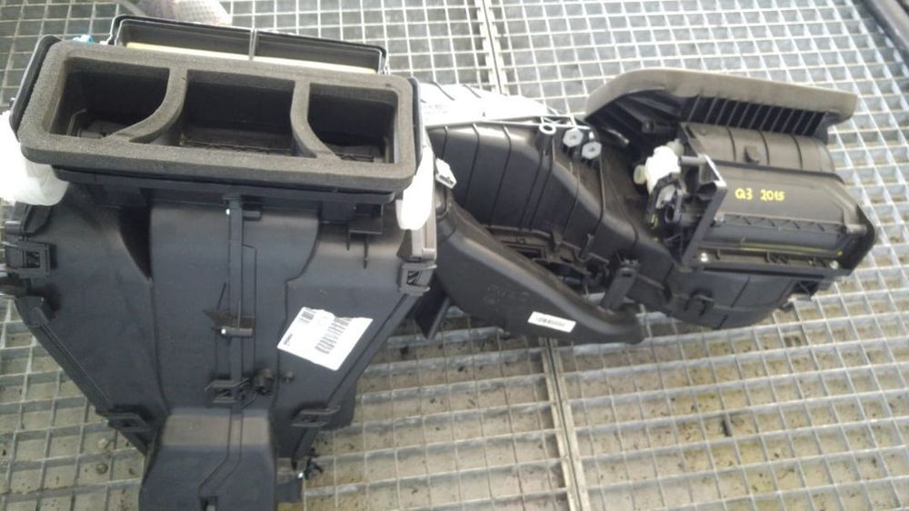 Tulumba aer bord audi q3 8u facelift 8u1820003e