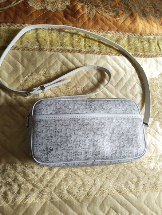 Продам барсетку Goyard