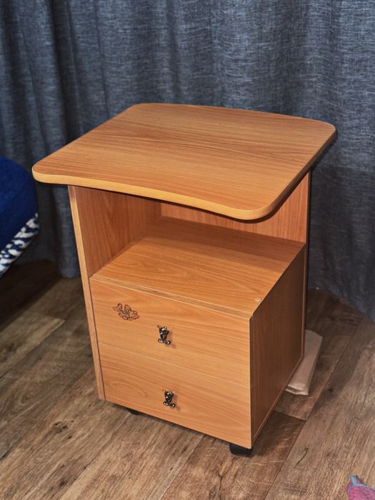 Тумба на колесиках