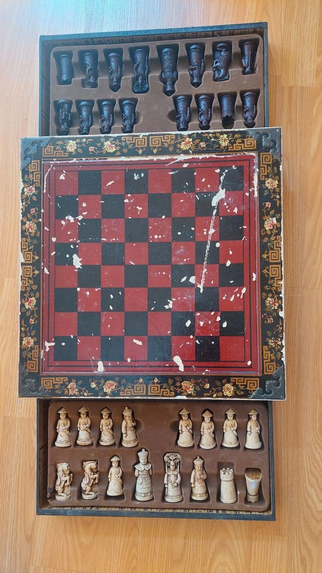 Set joc de șah vitage,de epoca,tradițional chinezesc din lemn.