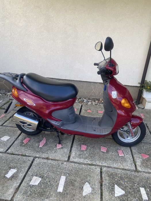 Vând scuter DAELIM Tapo 50cm
