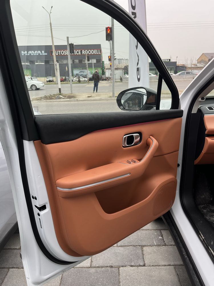 Leapmotor C16 hybrid, EV srochna