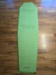 Saltea camping/trekking autogoflabila Quechua A200 ultralight