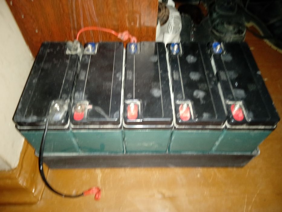 Продам скутер состояние хорошее но нет блок питания